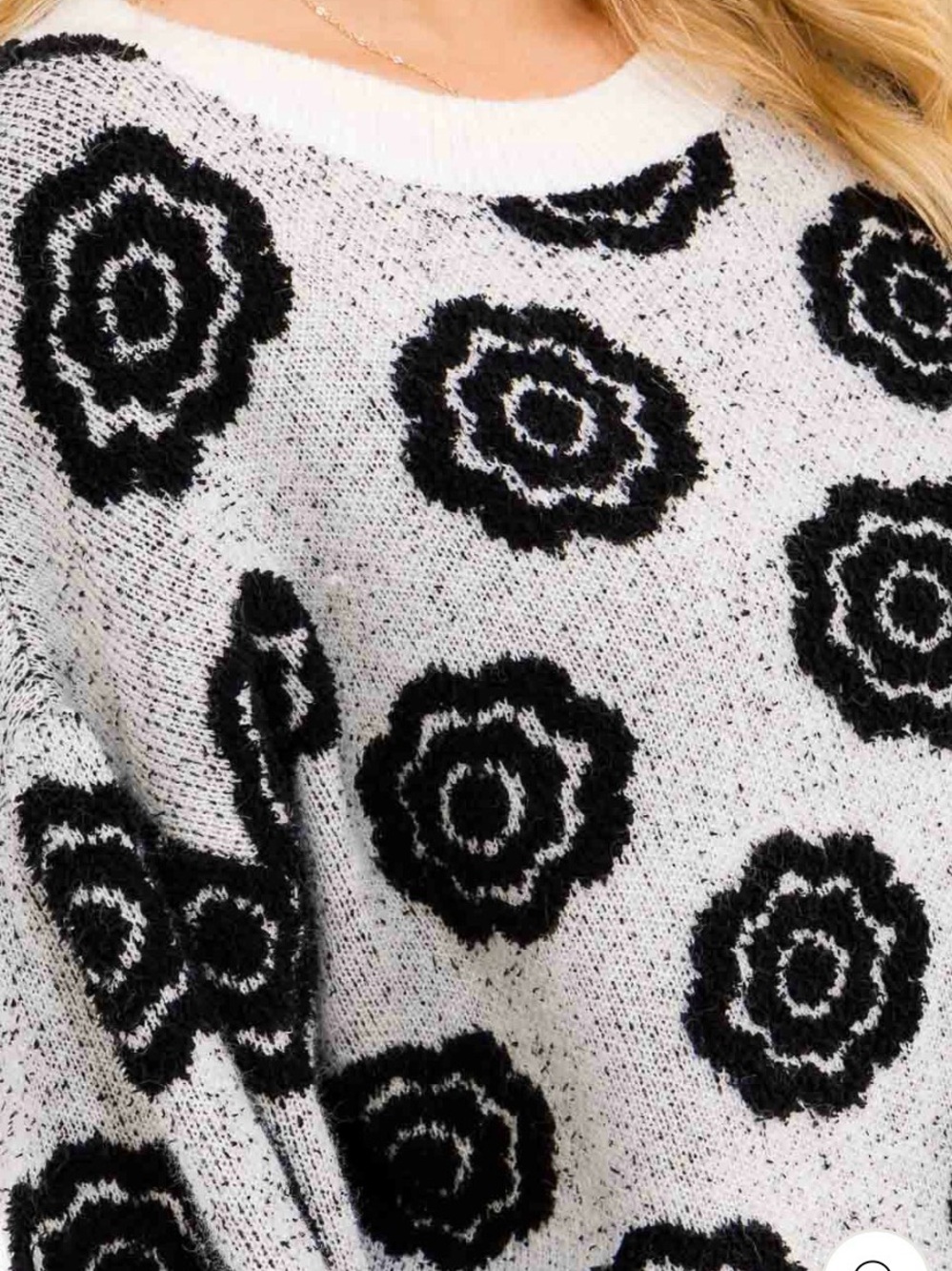765.NWT Cozy Floral Print Pullover Sweater - Black & White - Picture 3 of 3